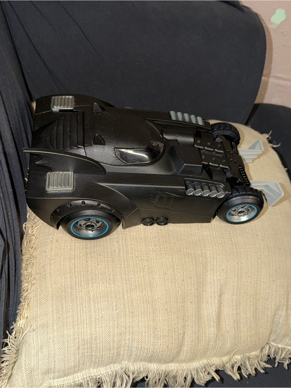 DC Batman Batmobile RC Remote Controlled Car USB Charge No Remote As Is Used PO.